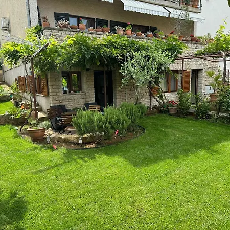 Oasis In Pjescana Uvala, 2 Min From The Sea * Pola