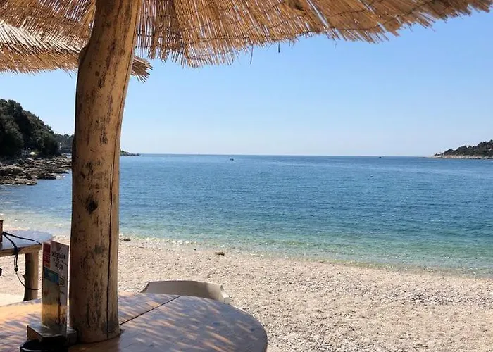 Апартаменты Oasis In Pjescana Uvala, 2 Min From The Sea