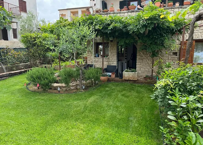 Oasis In Pjescana Uvala, 2 Min From The Sea * Pula