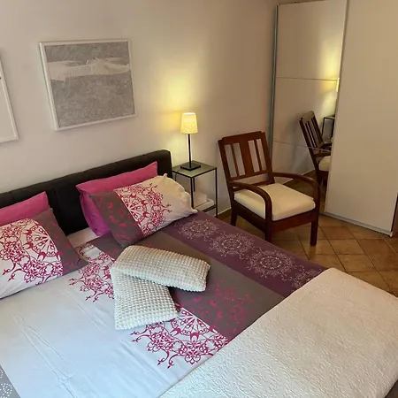 アパート Oasis In Pjescana Uvala, 2 Min From The Sea プーラ