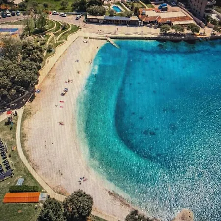 アパート Oasis In Pjescana Uvala, 2 Min From The Sea プーラ